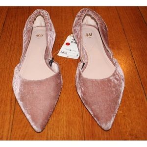 Make Offer - H&M plush pointed flats